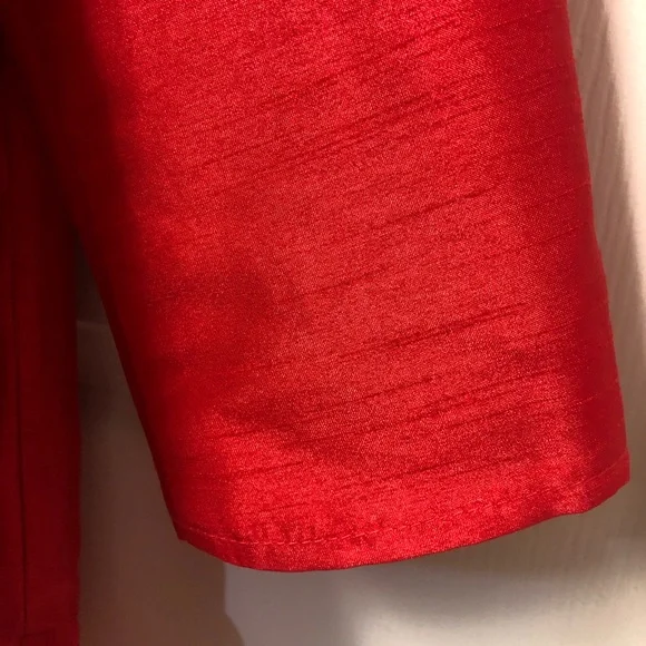 Allyson Cara Red Two-Piece Satin Suit - Picture 5 of 15